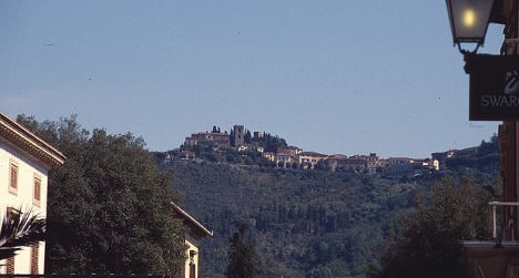 German student dies in Tuscan balcony fall