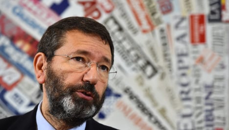Ousted Rome mayor warns of mafia return