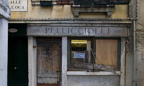 Rent hikes force Italy's shops out of business