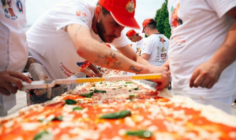 Naples brings pizza record home with 1.8km margherita