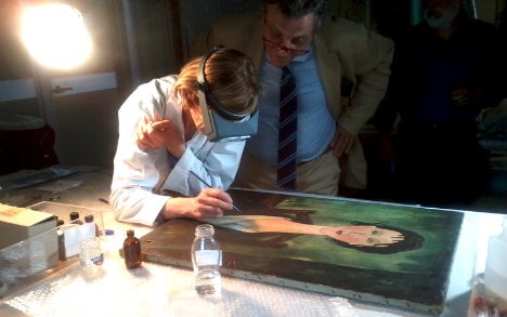 Modigliani ‘portrait’ found in rubbish tip goes on display