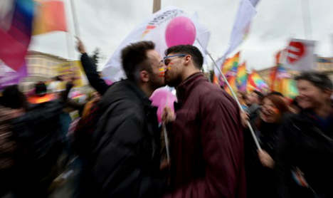 Italians in civil unions face bureaucratic woes