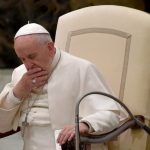 Pope compares scandal-seeking media to lovers of excrement