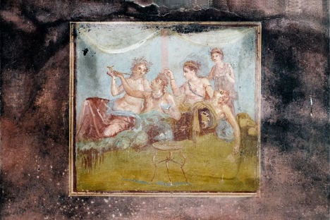 Pompeii shows a Roman smooch for Valentine’s Day