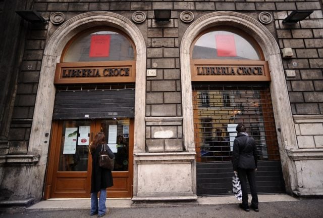 Italy plans tax breaks to save struggling bookshops