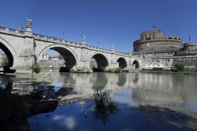 Brazilian tourist falls to his death in Rome