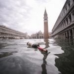 VIDEO: Venetian news kiosk swept away by floods found 7 metres underwater