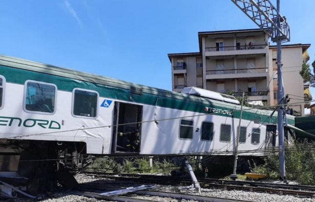 VIDEO: Three injured as driverless train derails in northern Italy