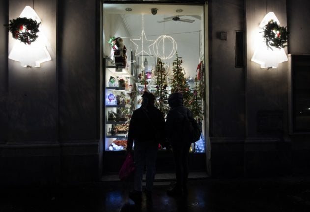 Italy launches 'Christmas cashback' scheme in push for digital payments