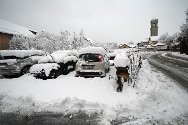Affected parts of the country could see 50-60cm of snowfall. 